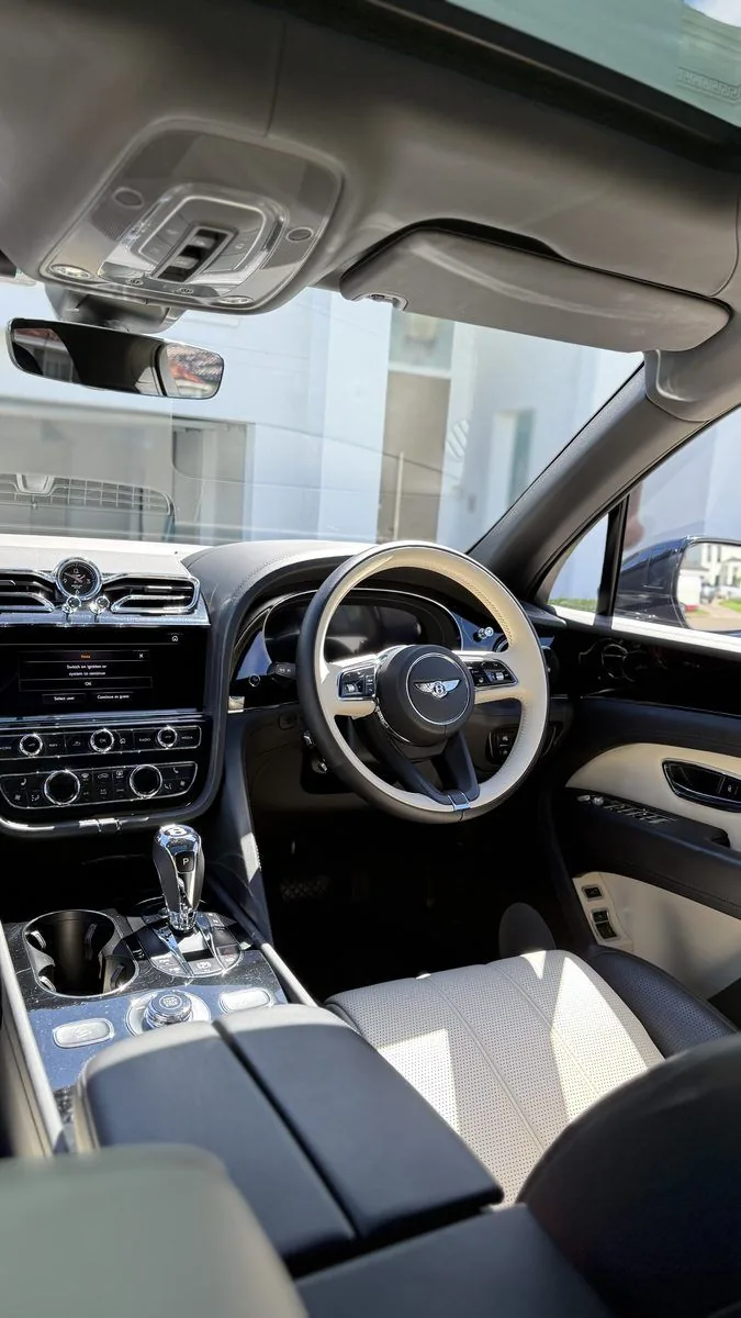 Bentley Bentayga - Interior Detail